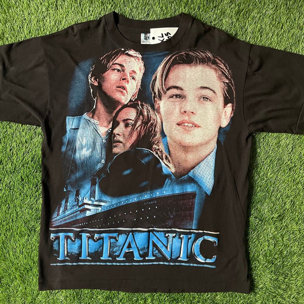 Titanic Jack & Rose All Over Tee